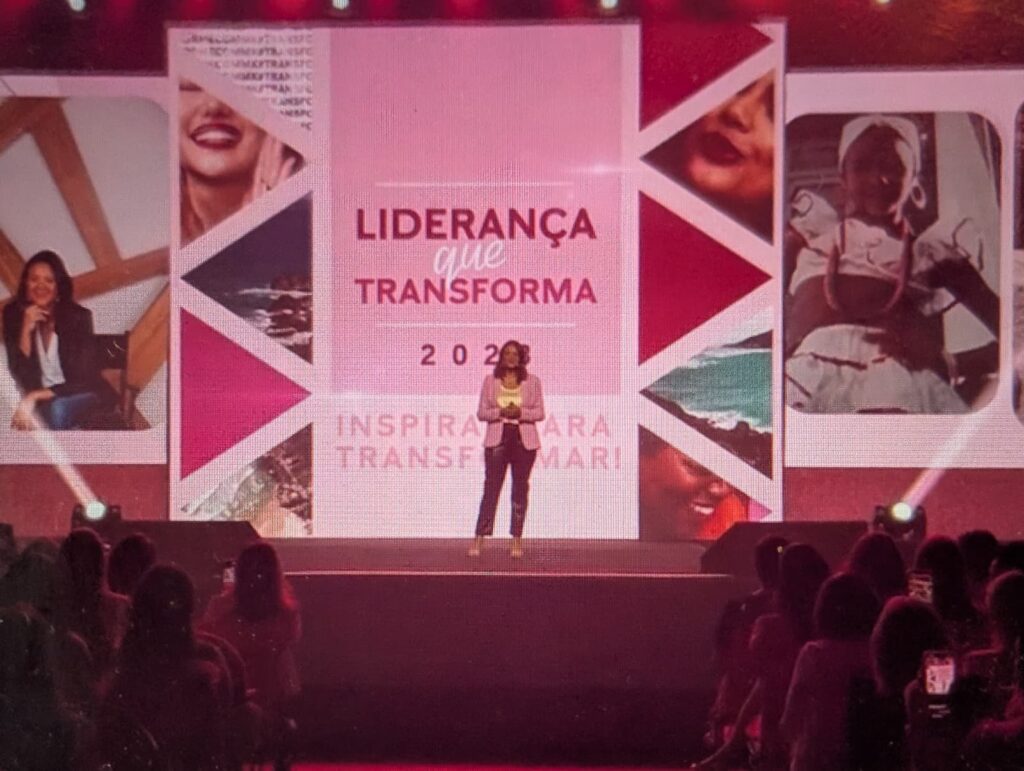 leadership speaker, diversity keynote, female leadership, corporate mentorship, executive coaching, organizational culture, inclusive leadership, AI and innovation in business, team development.